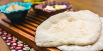 Leve, prático e delicioso: aprenda a fazer o pão árabe de baixa caloria