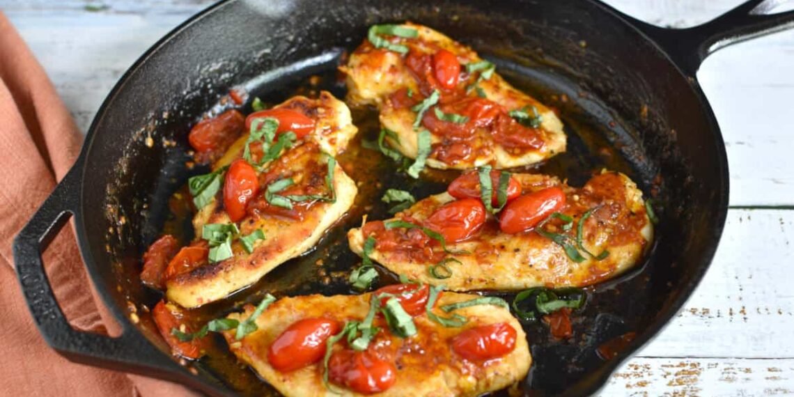 Receita simples de peito de frango na frigideira que derrete na boca